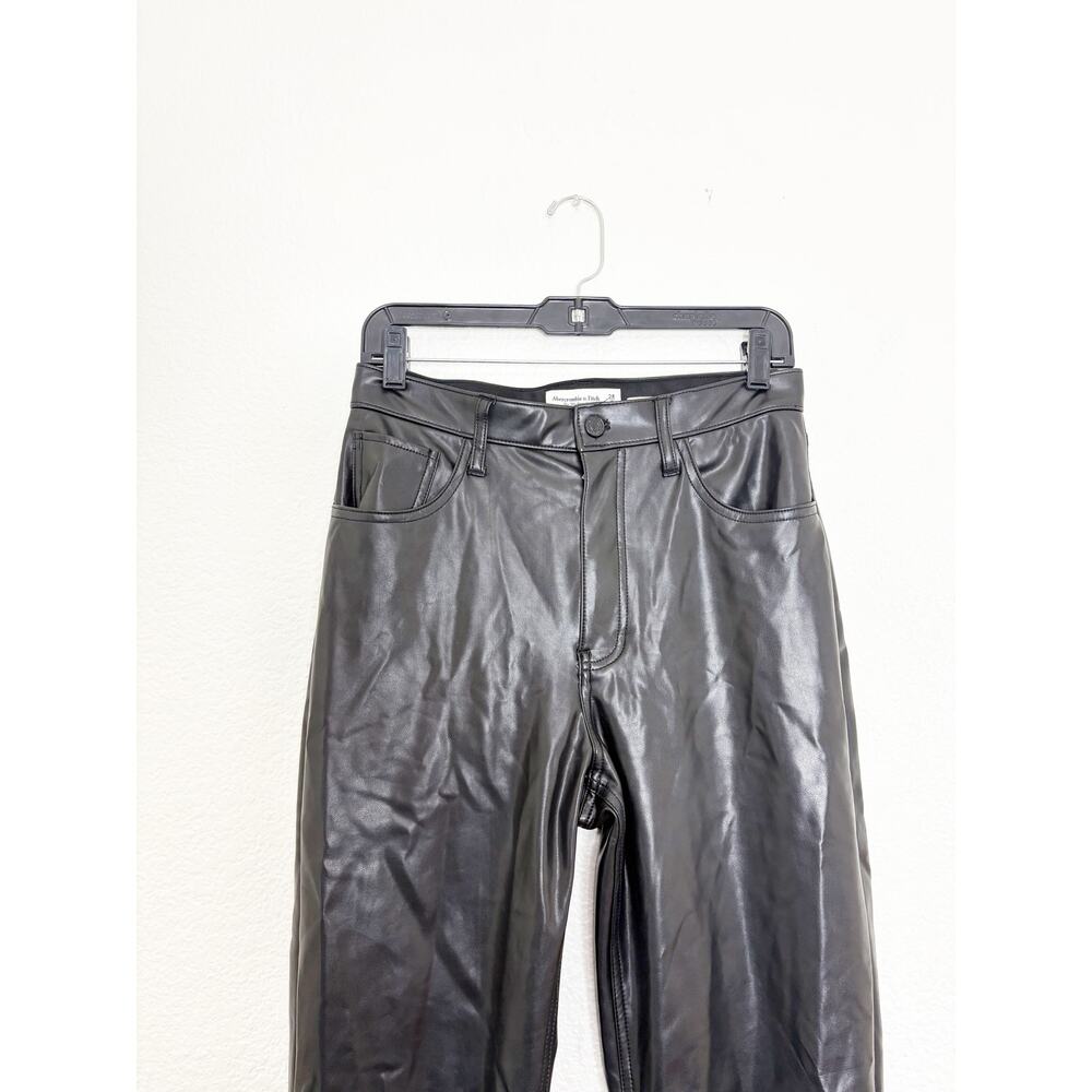 Abercrombie & Fitch High Rise 90s Straight Vegan Leather Pant Size 6/28 Black - Picture 4 of 13